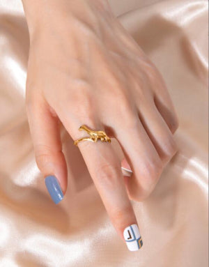 Gold Stegosaurus Dinosaur Ring – Adjustable Women’s Fashion Jewelry