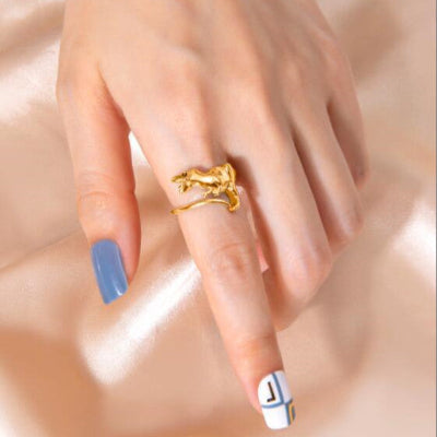 Gold Stegosaurus Dinosaur Ring – Adjustable Women’s Fashion Jewelry